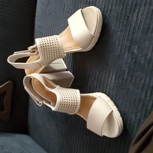 Clarks Artisan light gray high heel sandals. Size 7.